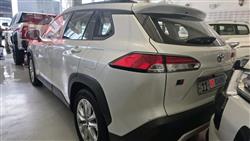 تۆیۆتا کۆرۆلا کرۆس